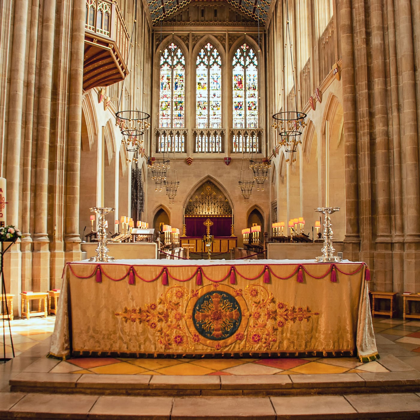 #12507 Why is This Bishop Banning Altar Rails? - Tom Nash