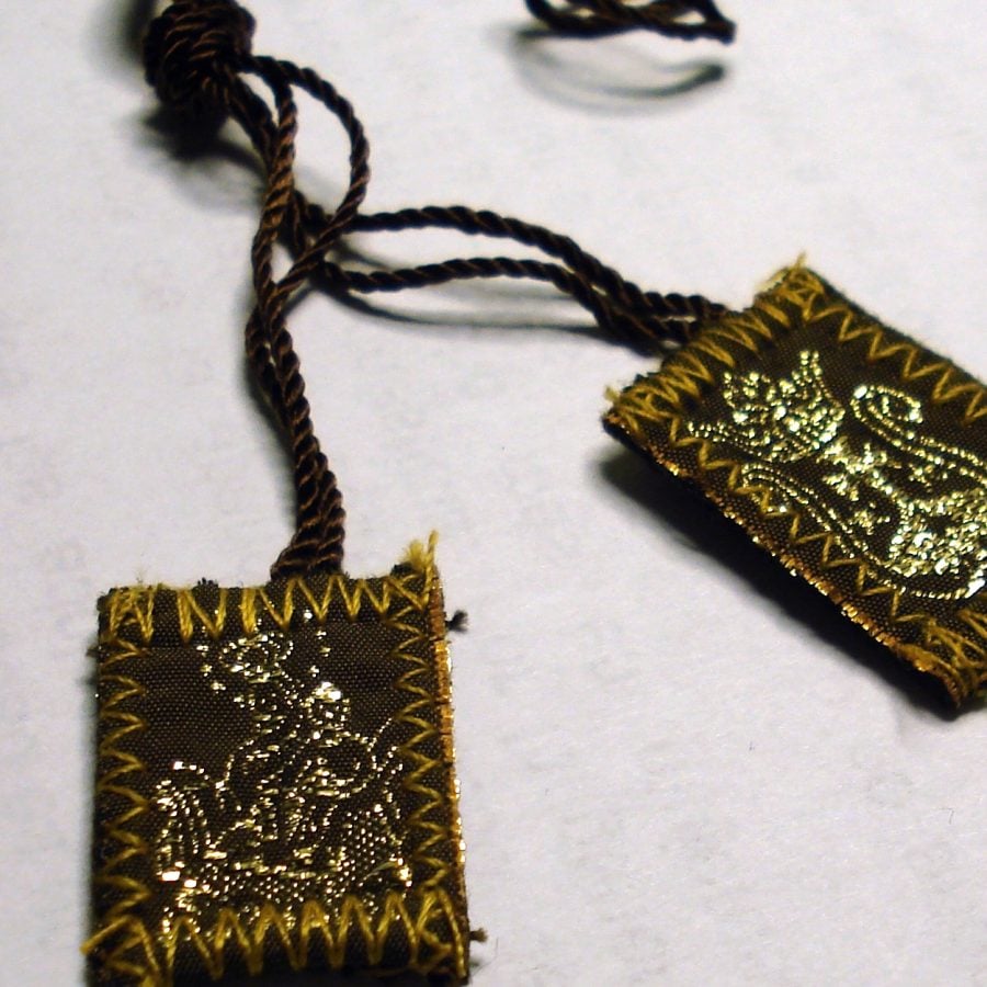 Got my first Brown Scapular! Going to get enrolled on Thursday after  confession and have it blessed!! : r/Catholicism